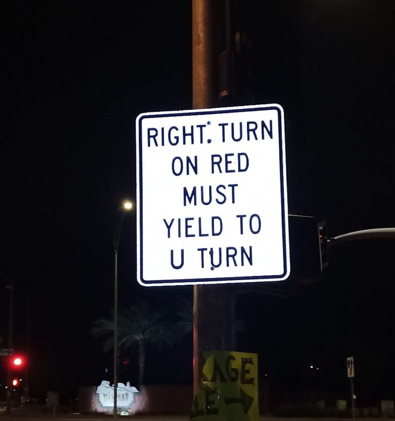 can-you-make-a-u-turn-at-a-red-light-in-arizona-2pass-defensive